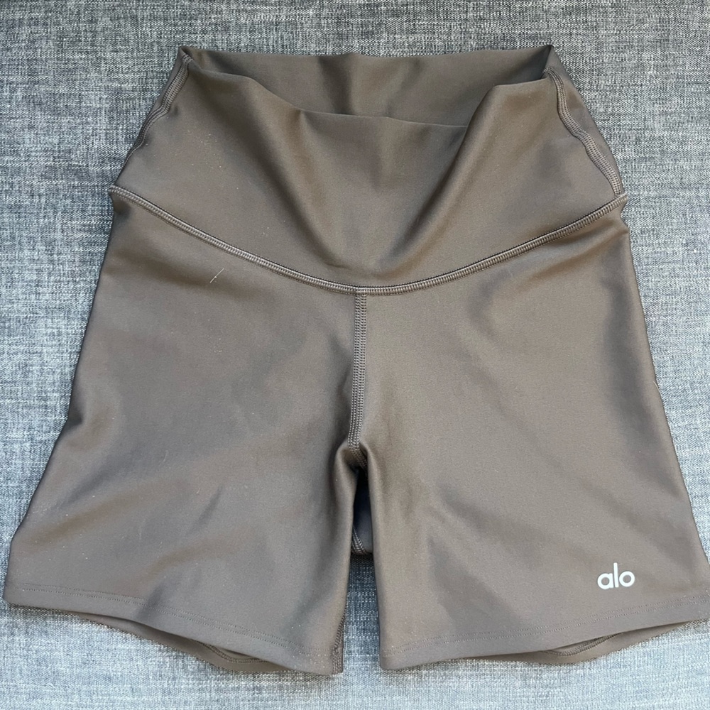 ALO Yoga women’s shorts